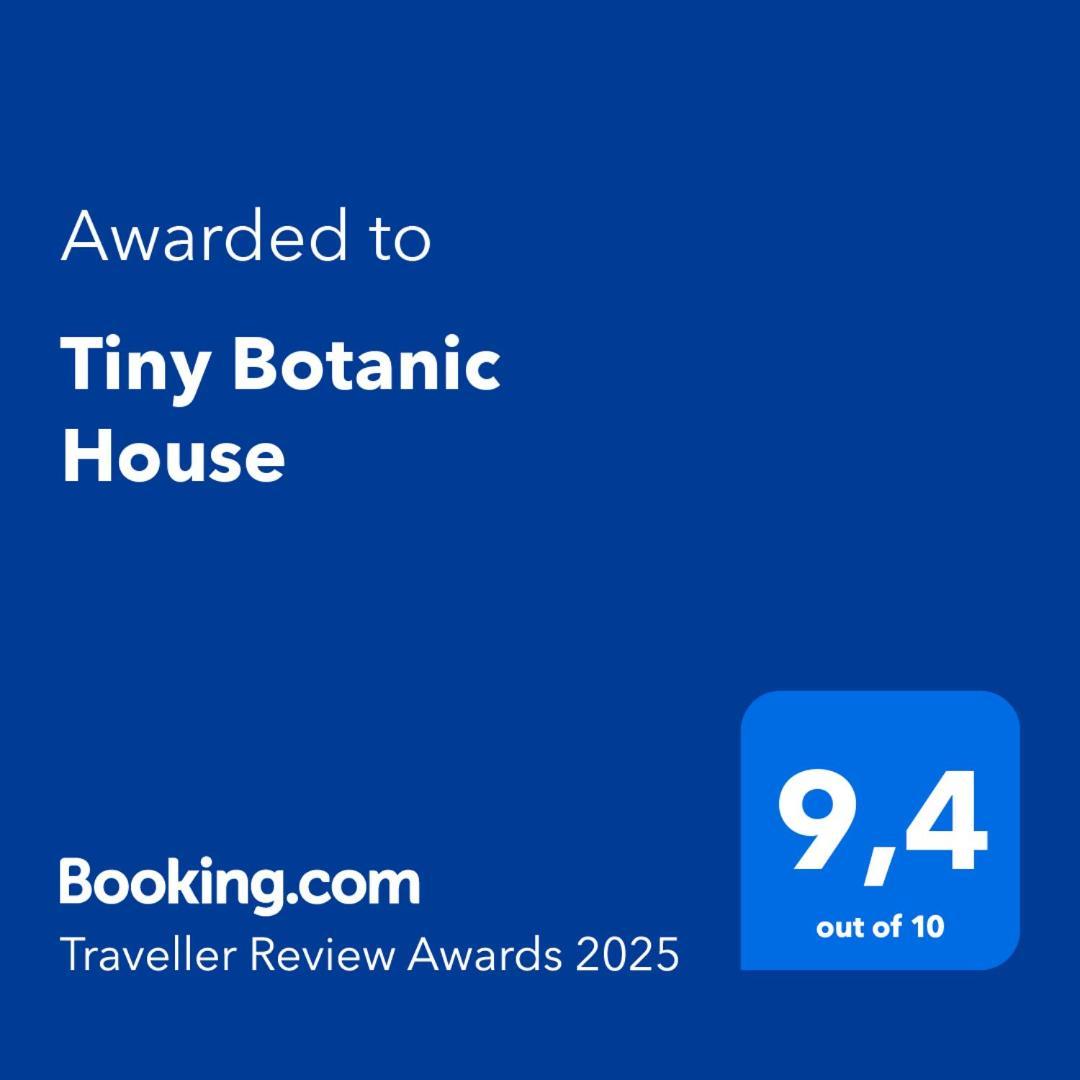 Villa Tiny Botanic House Tzummarum Exterior foto
